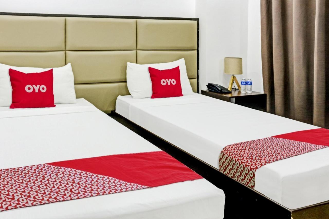 Oyo 869 Jnv Dream Hotel Subic Exterior foto