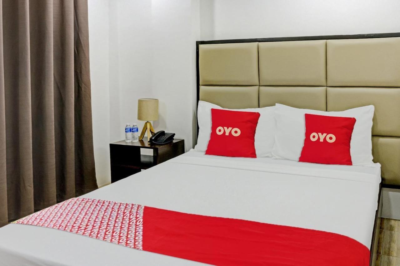 Oyo 869 Jnv Dream Hotel Subic Exterior foto